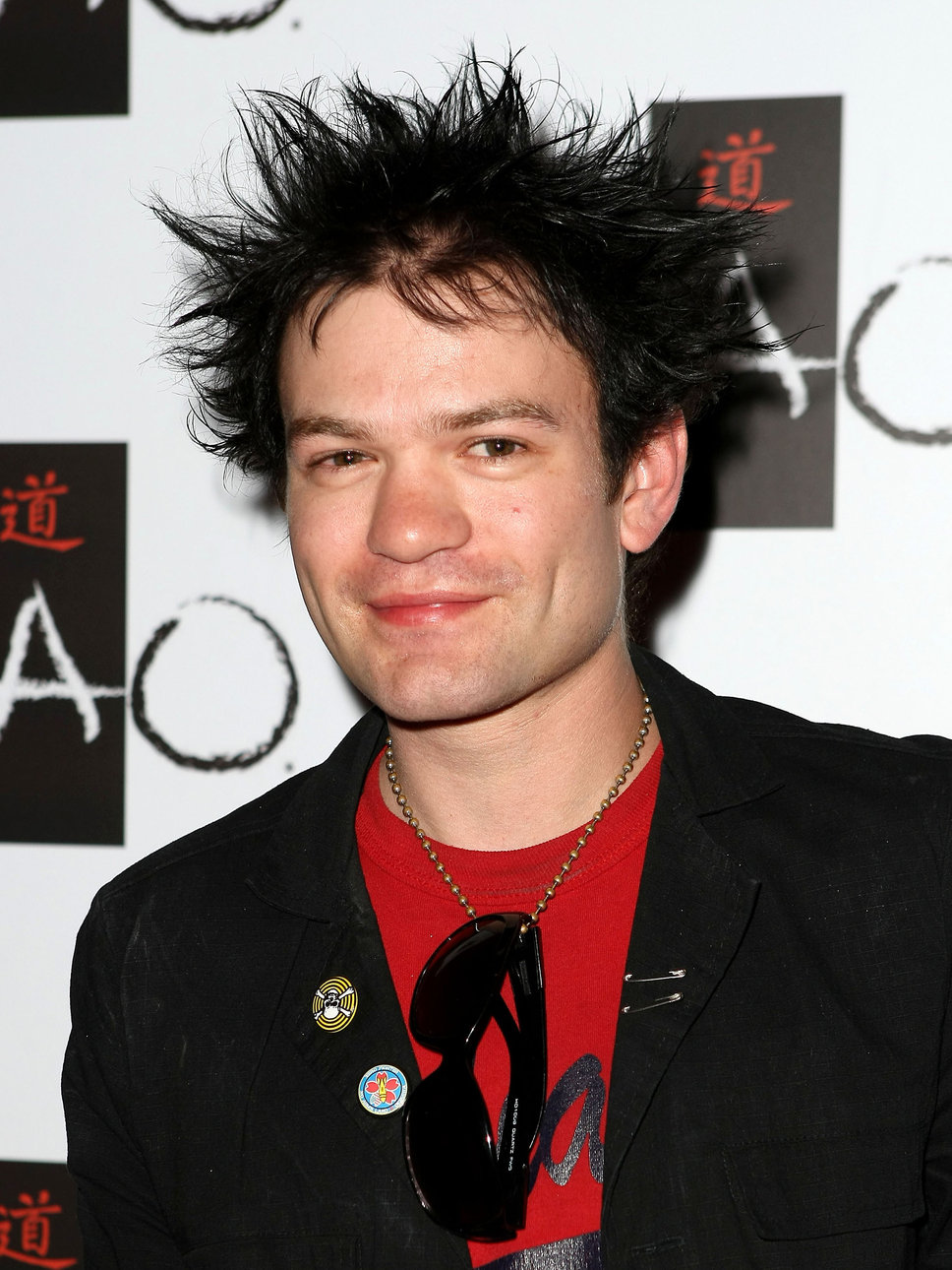 deryck_whibley_smiling_spikey